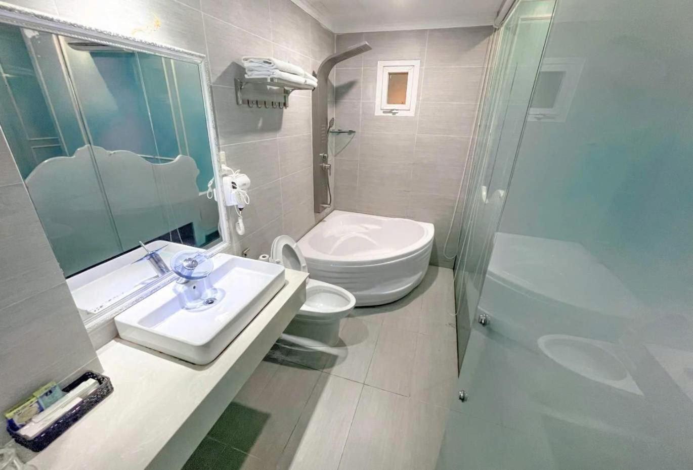 Khai Hung Hotel Binh Chanh Ciudad Ho Chi Minh  Exterior foto
